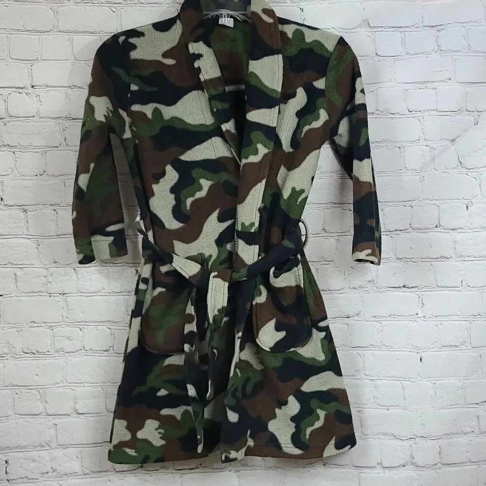 Kids Robe Camoflauge Fleece Belted Bathrobe Sleepwear Boys Size 8-10 w/ Pockets